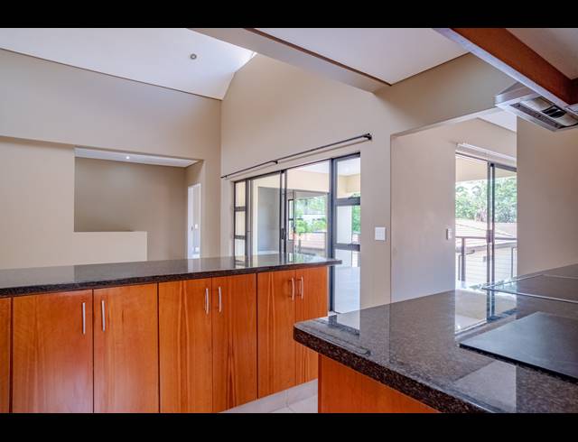 4 BEDROOM SIMPLEX FOR SALE IN DAWNCLIFFE